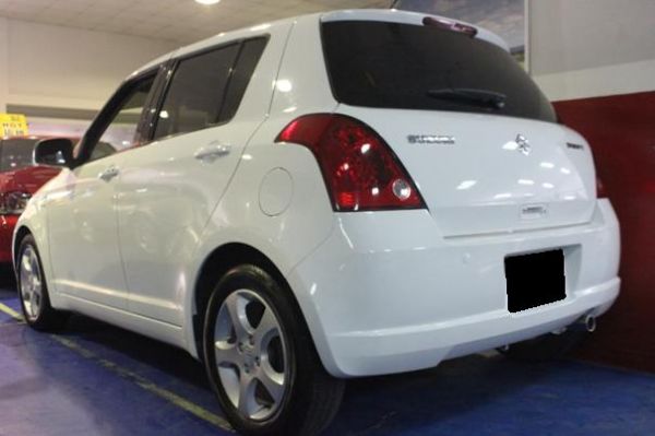 07Suzuki鈴木 Swift 1.5 照片5