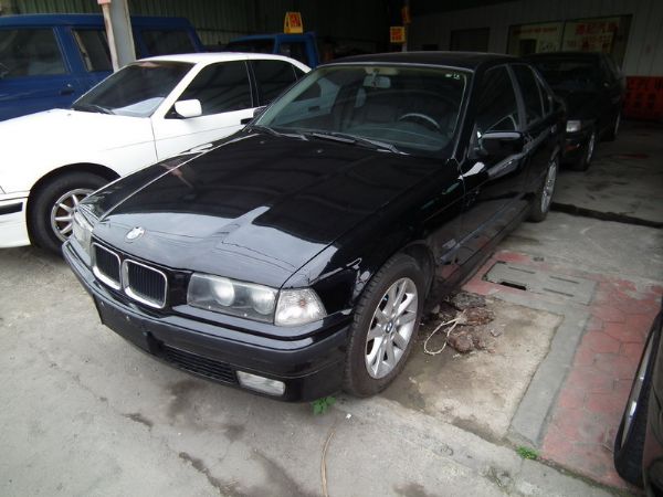 BMW 寶馬 318is 95年 照片1
