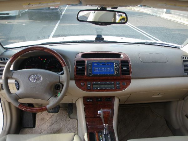 03年豐田Camry 2.0白 照片6