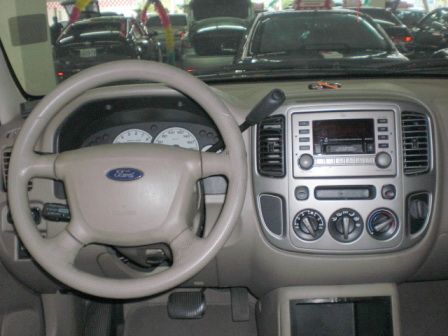 05Ford 福特 Escape 2.3 照片2