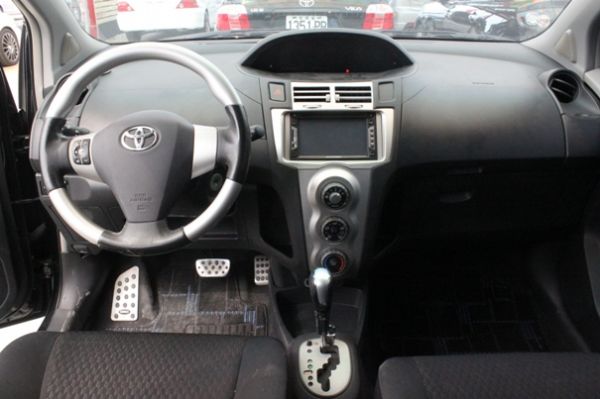 09豐田 Yaris 1.5 黑 照片2