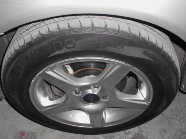 2008福特 TIERRA  1.6 銀 照片3