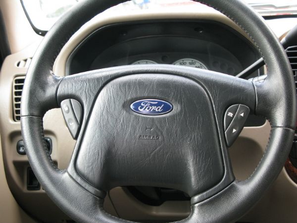 運通汽車-2004年-福特-Escape 照片6