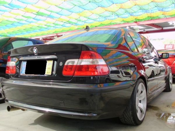 2003 BMW 318i 2.0 黑 照片8