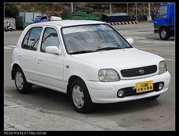 2001 Nissan March 照片2