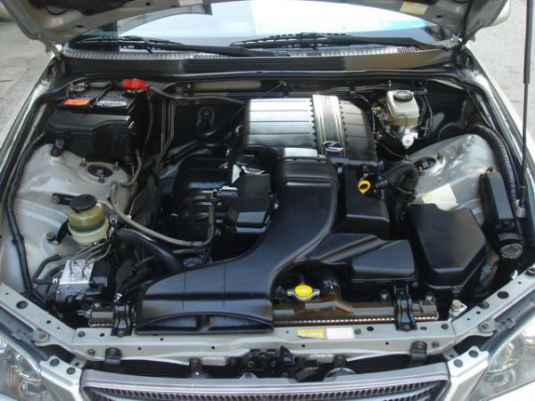 02 LEXUS IS 200 照片9