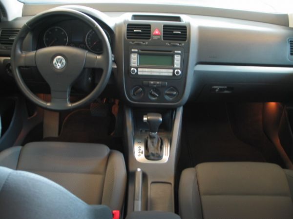 VW GOLF 2.0 TDI 照片4