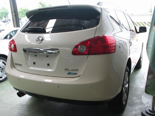 Nissan Rogue 2.05 SL 照片5