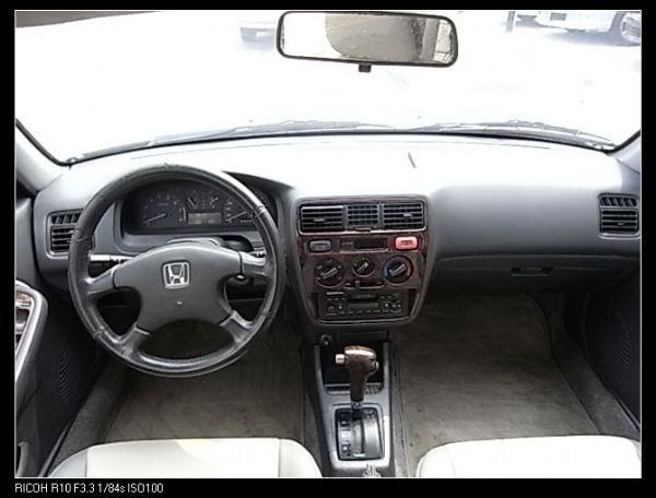 01 HONDA CITY 銀 1.5 照片5