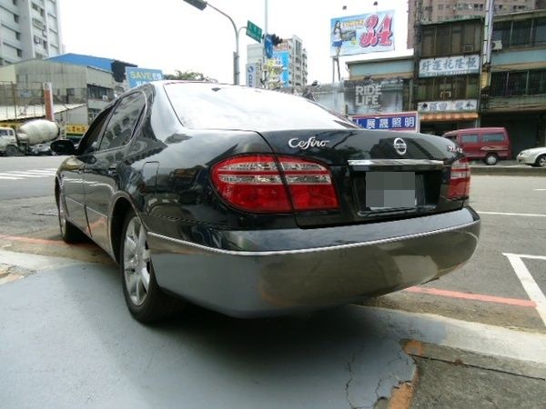 2003年  NISSAN CEFIRO 照片4