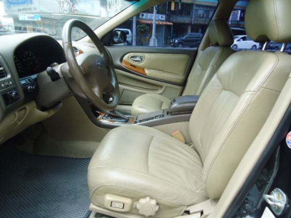 2003年 NISSAN CEFIRO 照片8