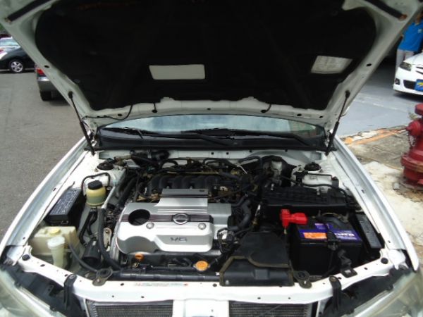 2004年 NISSAN CEFIRO 照片5