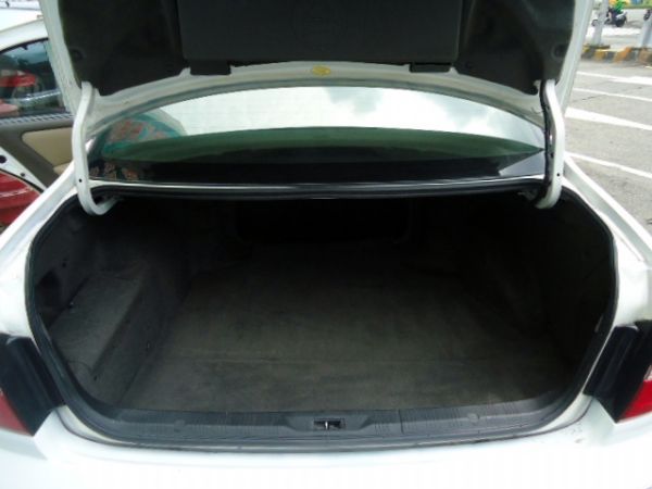 2004年 NISSAN CEFIRO 照片6