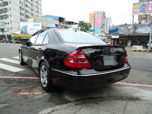 2005年 賓士 BENZ  E320 照片4