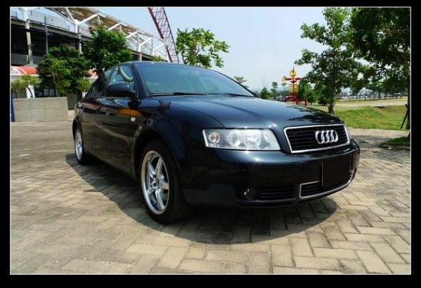 05 Audi  A4 1.8T 黑 照片1