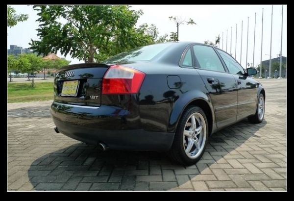 05 Audi  A4 1.8T 黑 照片9