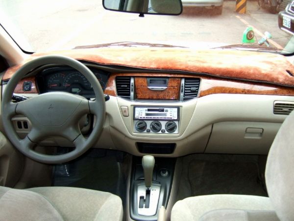 2001出廠 三菱 Lancer 1.6 照片8