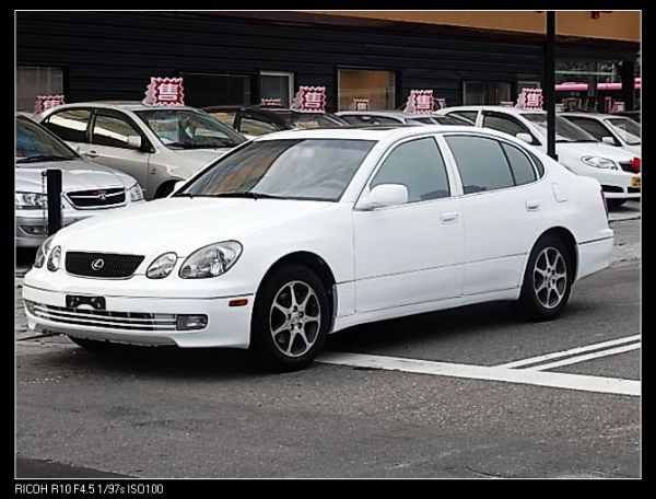 01 Lexus GS300 3.0  照片1