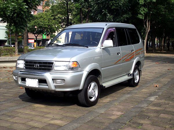 2001型 豐田 ZACE 瑞獅 4WD 照片1