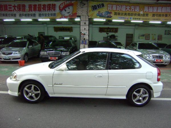 01年 CV3 年輕人最愛車種 照片3