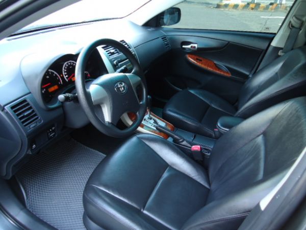 2010 年 豐田 ALTIS 1.8  照片9