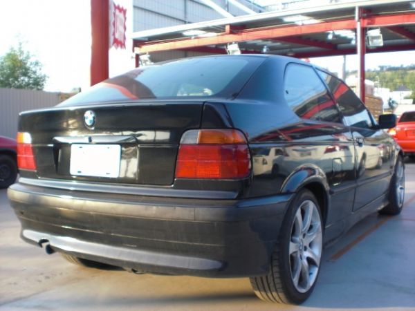 1996 BMW 318TI 1.8黑 照片7