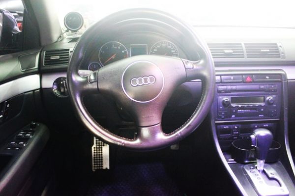 2004年Audi 奧迪 A4 1.8T 照片5