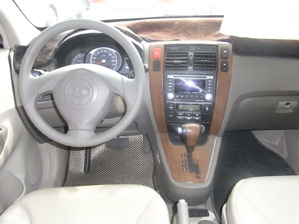 06 Hyundai Tucson2.0 照片4
