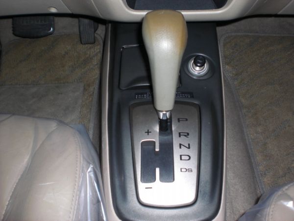 2002 三菱 Lancer 1.6 黑 照片6