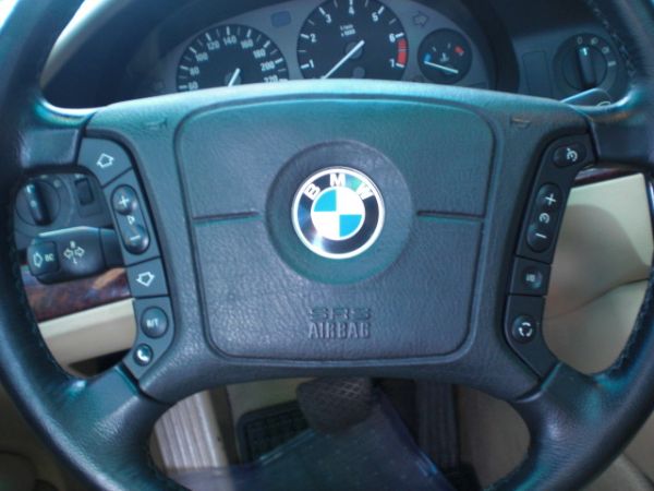 1999 BMW 528 2.8 白 照片6