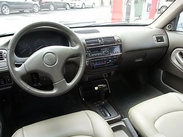 02 Honda Ferio 1.7 照片4