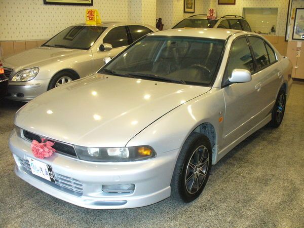 00年Mitsubishi/GALANT 照片1