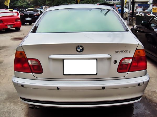 BMW E46 328I 車況優無事故! 照片9