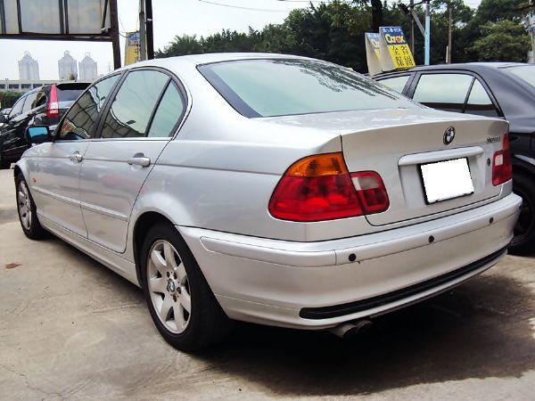 BMW E46 328I 車況優無事故! 照片10