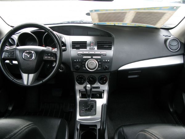 運通汽車-2011年-MAZDA-3 照片5