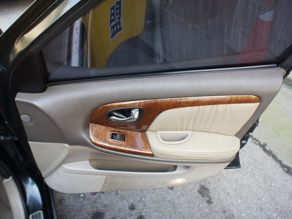 Nissan CefiroA33 3.0 照片8