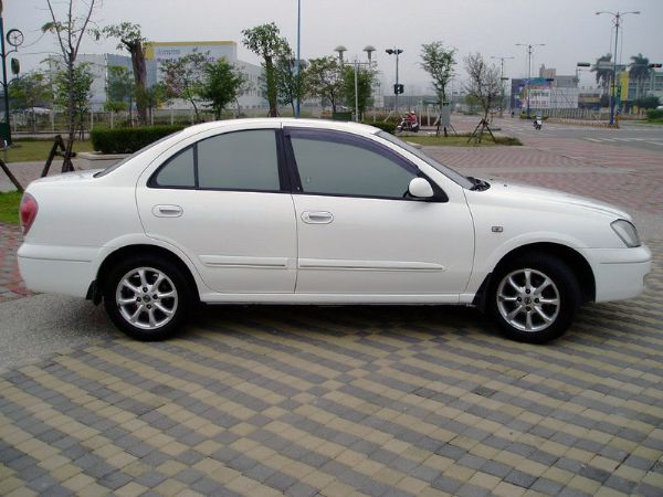 04 Sentra M1 天窗.1.8L 照片9