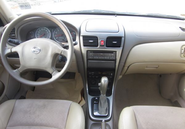 03年10月出廠 SENTRA M1  照片6