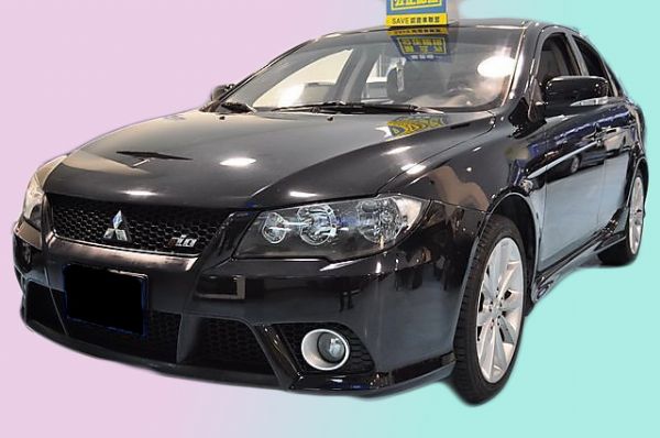 三菱 FORTIS 佛提斯 2.0 黑 照片1