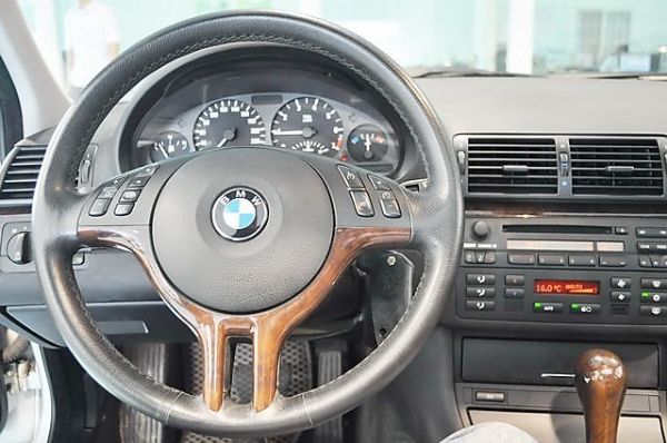 BMW寶馬 320I  照片2