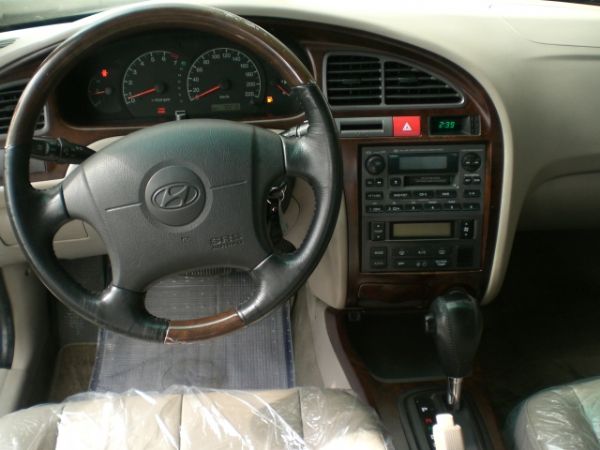 HYUNDAI 現代 ELANTRA  照片4