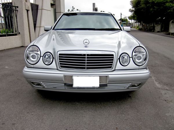 正99年出廠 BENZ E280 2.8 照片2