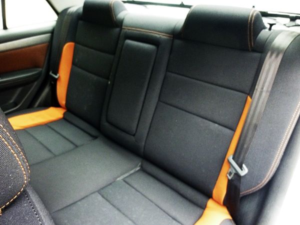 07年Tierra Xt 天窗.賽車座椅 照片7