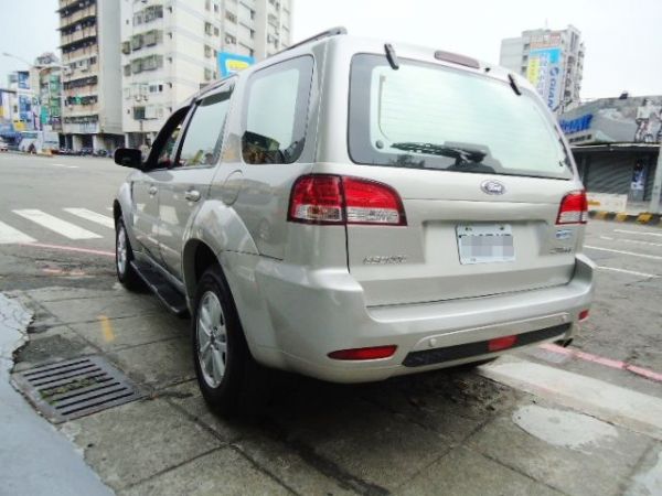 2011 Ford 福特 Escape  照片3