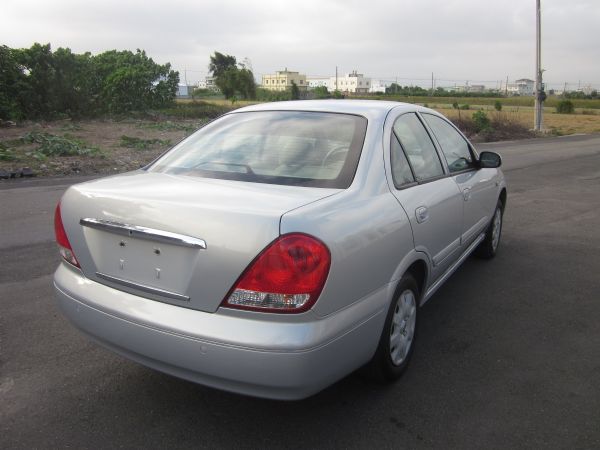 04 SENTRA M1 1.6 照片3