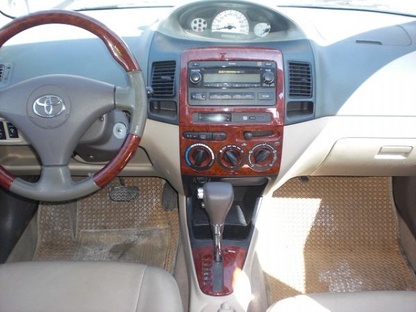 2005 豐田 VIOS 1.5 白 照片4