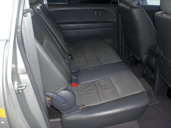 2004 TOYOTA 瑞獅 1.8 銀 照片4