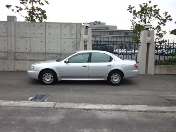 NISSAN CEFIRO 2.0 銀  照片8