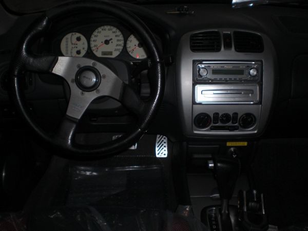 福特 TIERRA RS 2.0 白 照片4