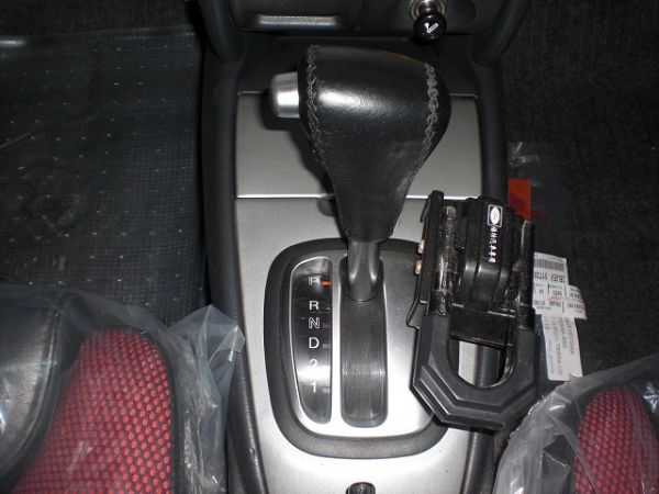 福特 TIERRA RS 2.0 白 照片7